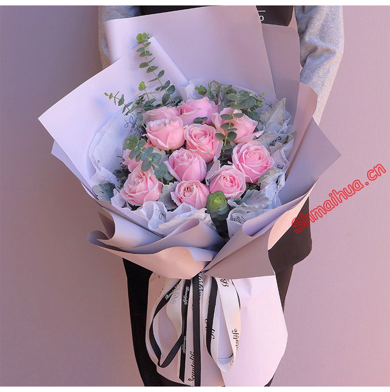 真情-11朵粉玫瑰，尤加利点缀，精美包装