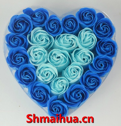 爱无止境（香皂花）-双色25朵香皂玫瑰花，中间9朵淡蓝色色玫瑰花，外围16支深蓝色玫瑰，心形礼盒装（以实物为准），（特殊花材，下单前请与客服确认有没有货）